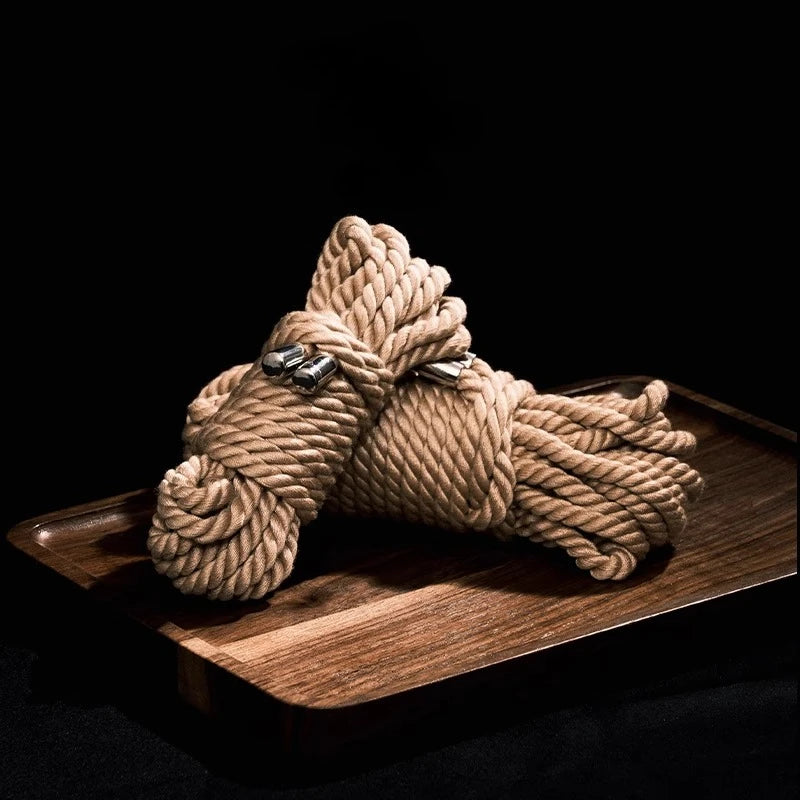 Corde shibari en jute naturel raffine et huile 